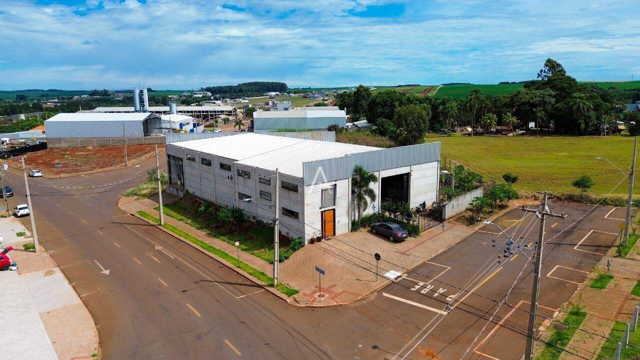Barracão Comercial para à venda no Bairro CANADA em CASCAVEL: 