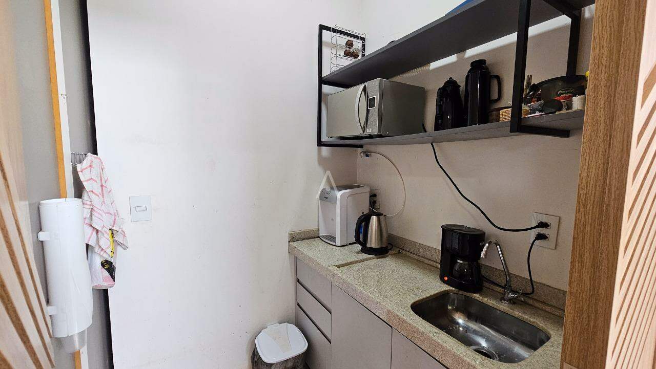 Barracão Comercial para à venda no Bairro CANADA em CASCAVEL: 