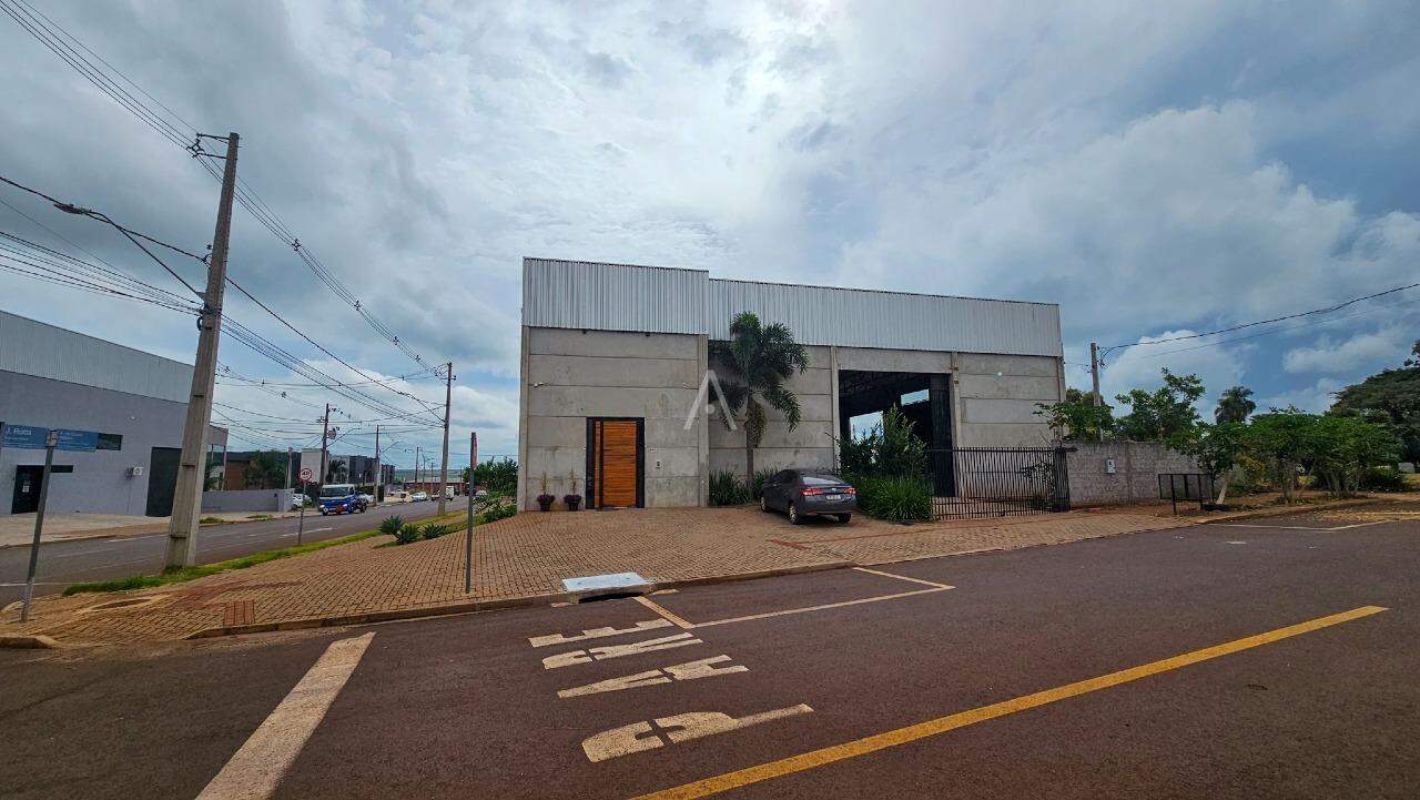 Barracão Comercial para à venda no Bairro CANADA em CASCAVEL: 