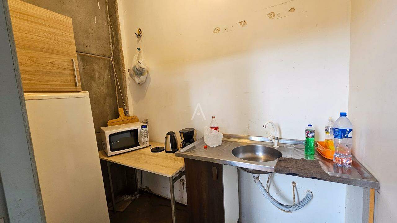 Barracão Comercial para à venda no Bairro CANADA em CASCAVEL: 