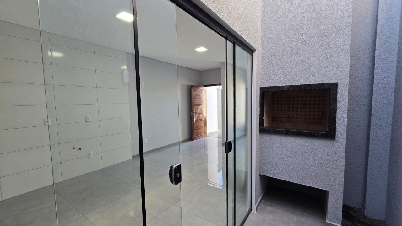 Casa Residencial para à venda no Bairro PINHEIRINHO em TOLEDO: 