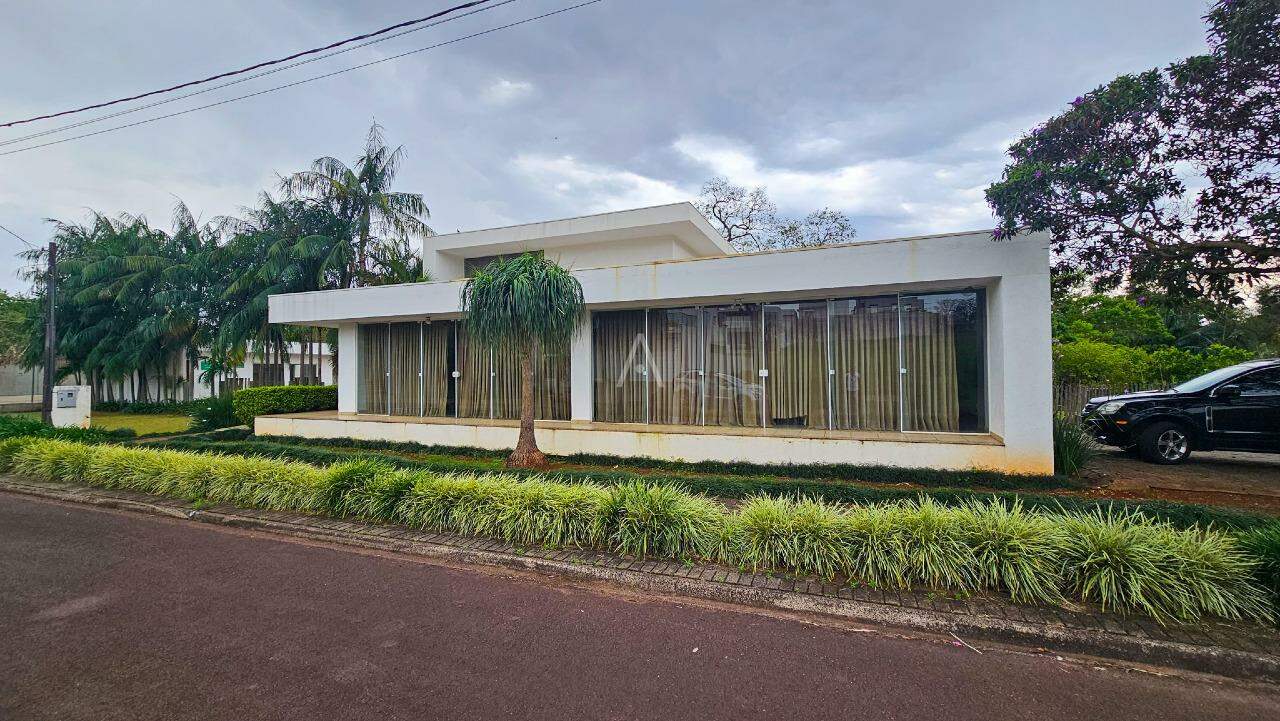 Sobrado para à venda no Bairro ALTO ALEGRE em CASCAVEL: