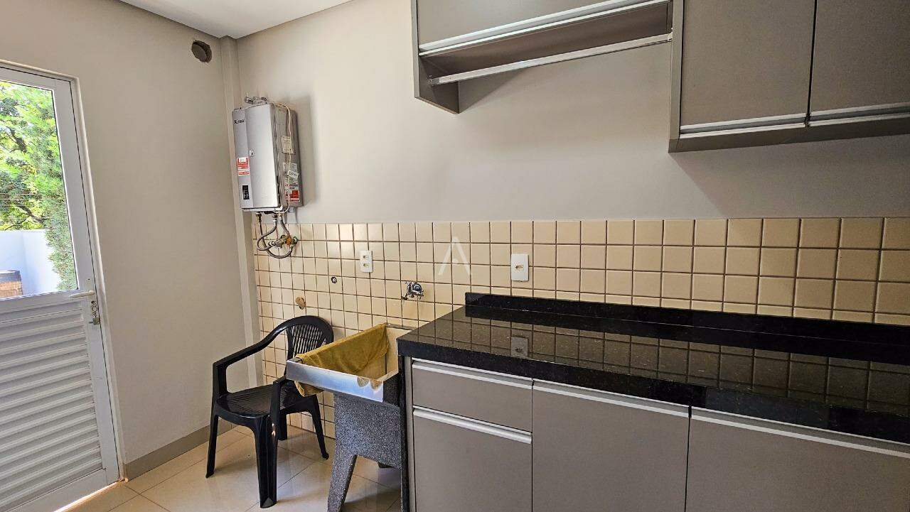 Sobrado para à venda no Bairro ALTO ALEGRE em CASCAVEL: