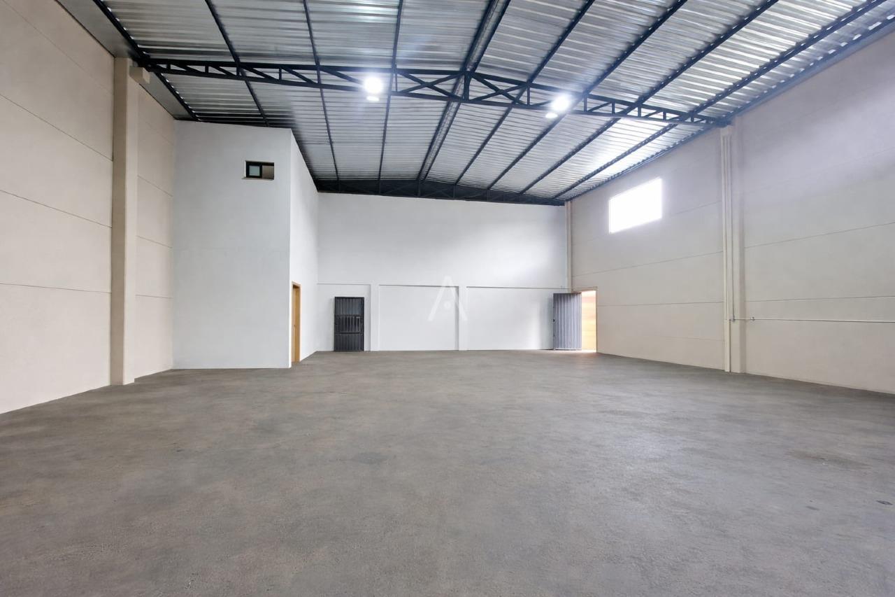 Barracão Comercial para para aluguel no Bairro SANTA FELICIDADE em CASCAVEL: 