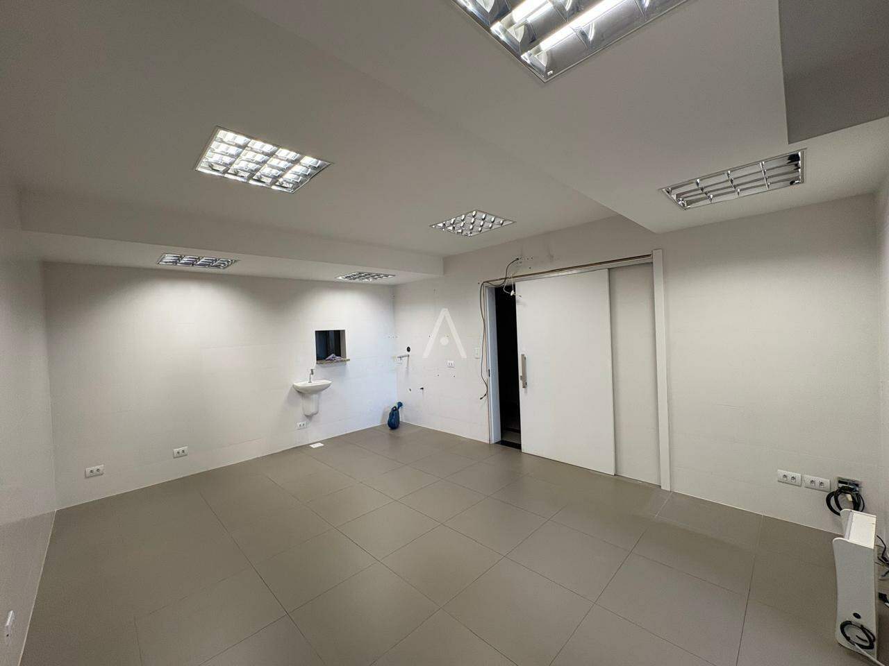 Sala Comercial para para aluguel no Bairro CENTRO em CASCAVEL: 