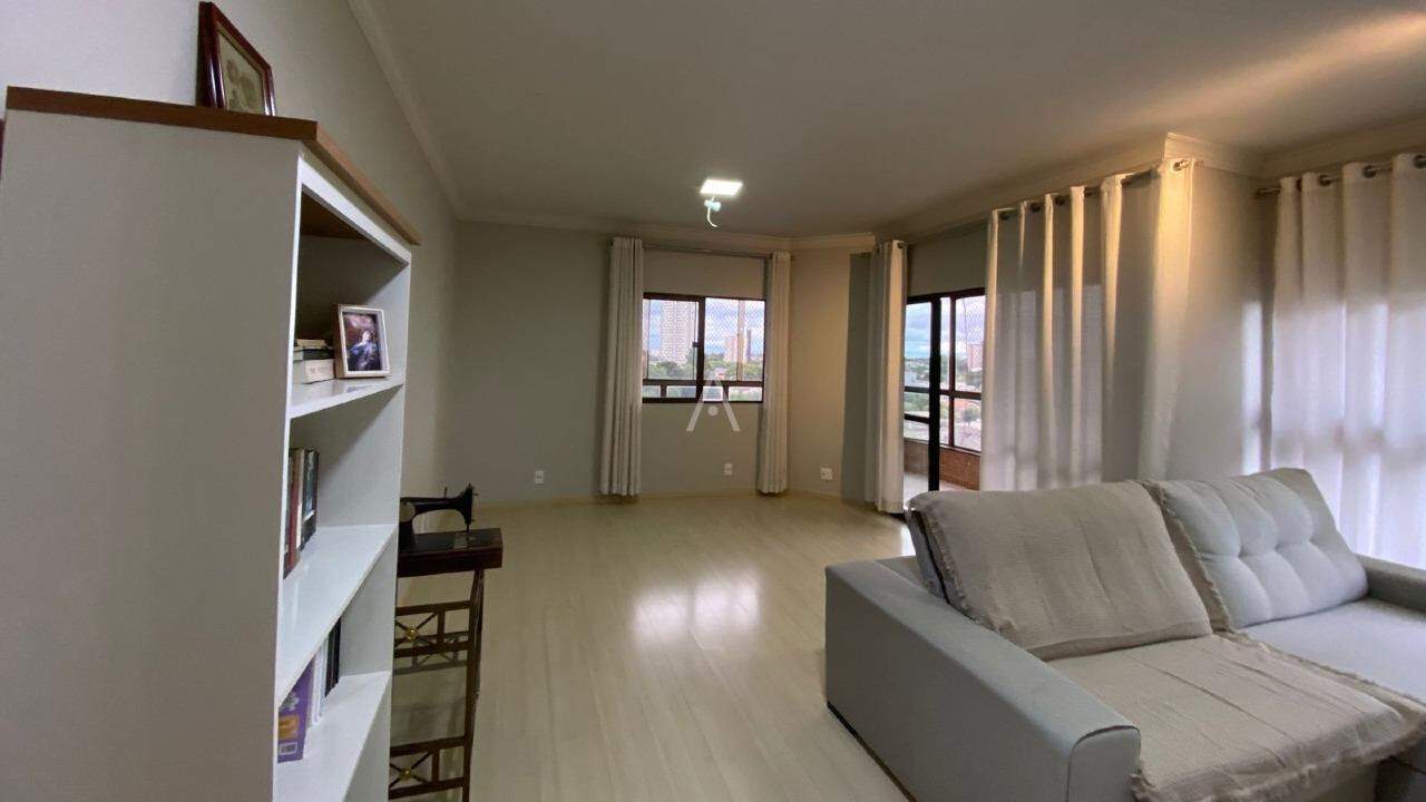 Apartamento para à venda no Bairro REGIAO DO LAGO em CASCAVEL: 