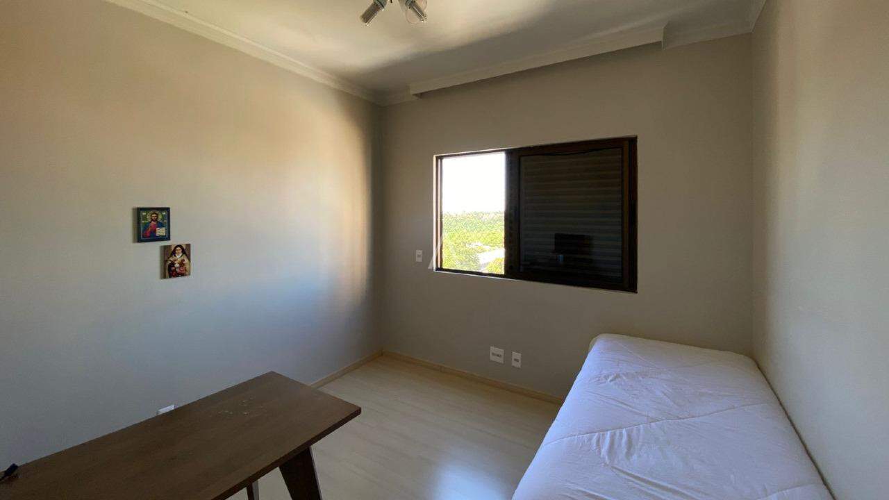 Apartamento para à venda no Bairro REGIAO DO LAGO em CASCAVEL: 