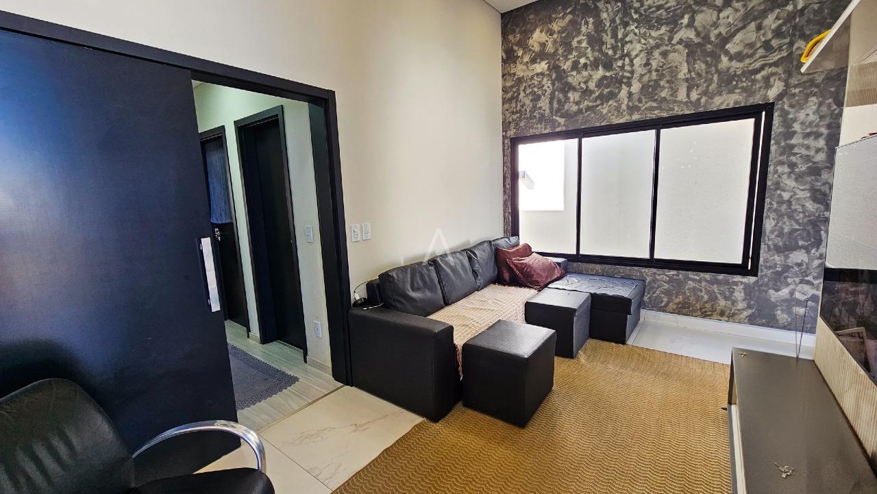 Casa Residencial para à venda no Bairro FLORESTA em CASCAVEL: 