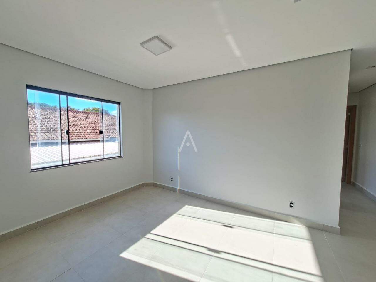 Apartamento para para aluguel no Bairro 14 DE NOVEMBRO em CASCAVEL: 