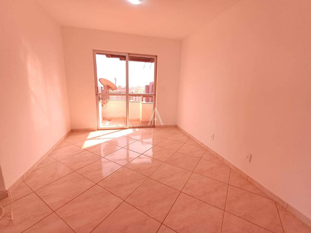 Apartamento para para aluguel no Bairro CENTRO em CASCAVEL: 