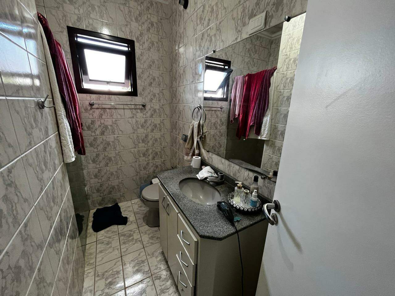 Sobrado para à venda no Bairro MARIA LUIZA em CASCAVEL: 