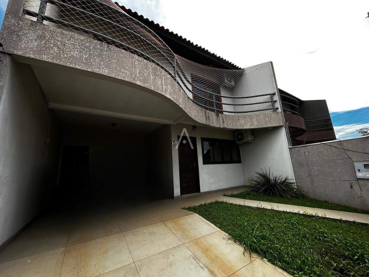 Sobrado para à venda no Bairro MARIA LUIZA em CASCAVEL: 