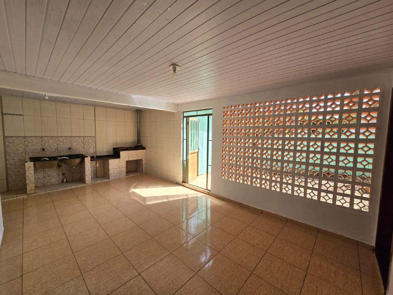 Casa Residencial para à venda no Bairro Ouro Verde do Oeste em OURO VERDE DO OESTE: 