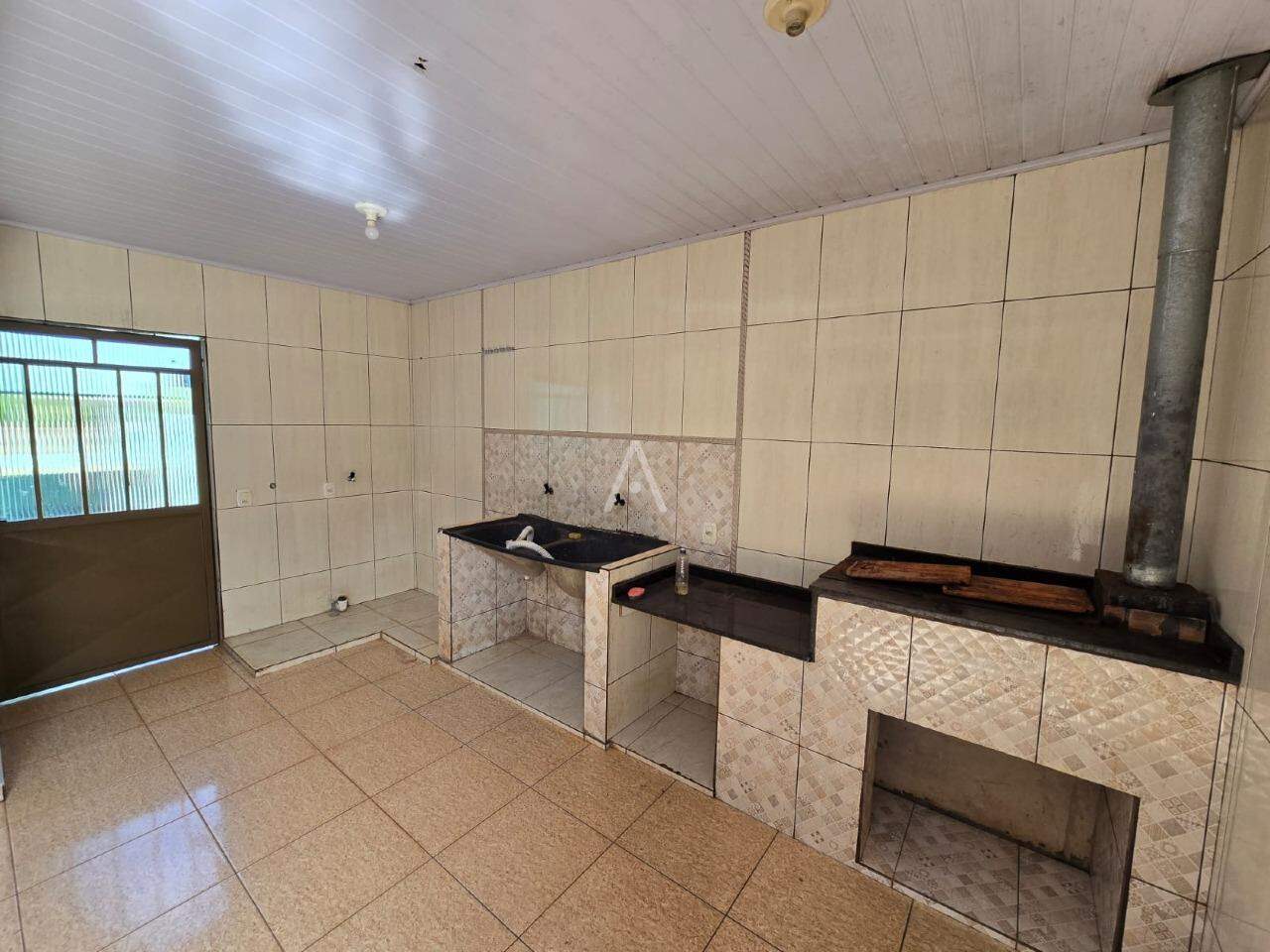 Casa Residencial para à venda no Bairro Ouro Verde do Oeste em OURO VERDE DO OESTE: 