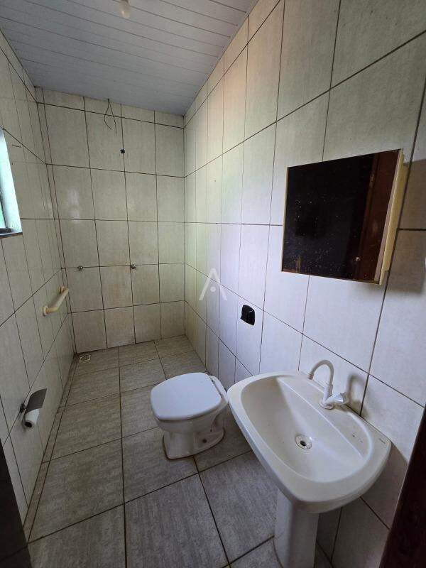 Casa Residencial para à venda no Bairro Ouro Verde do Oeste em OURO VERDE DO OESTE: 