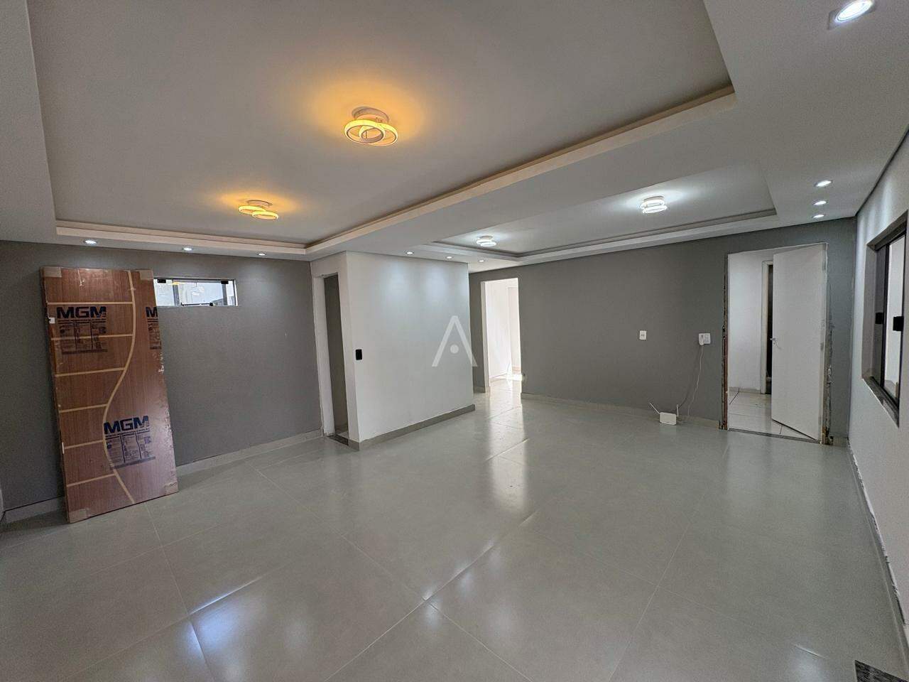 Casa Residencial para à venda no Bairro SANTA FELICIDADE em CASCAVEL: