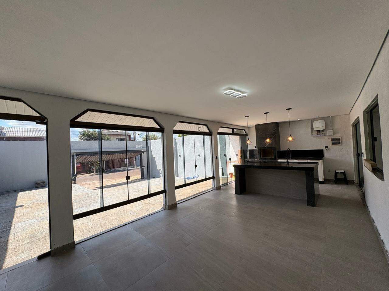 Casa Residencial para à venda no Bairro SANTA FELICIDADE em CASCAVEL: 