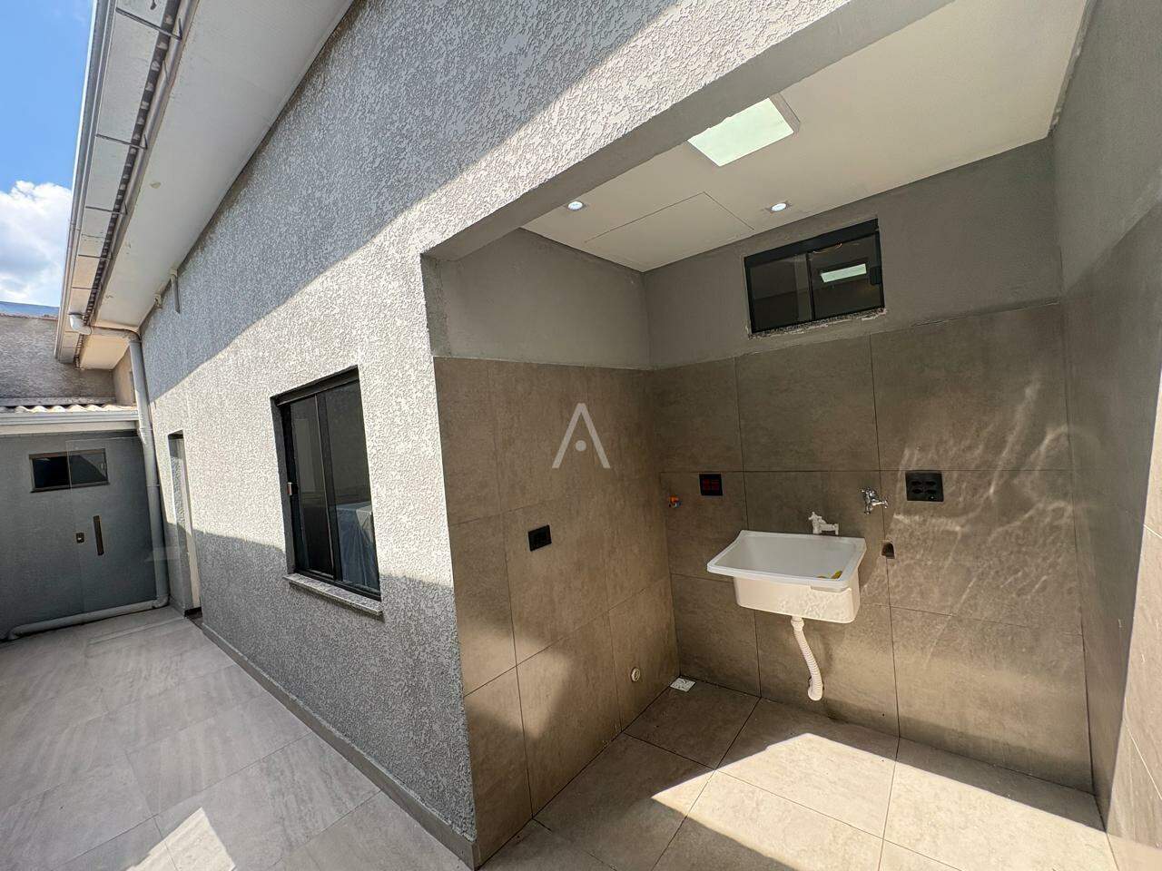 Casa Residencial para à venda no Bairro SANTA FELICIDADE em CASCAVEL: