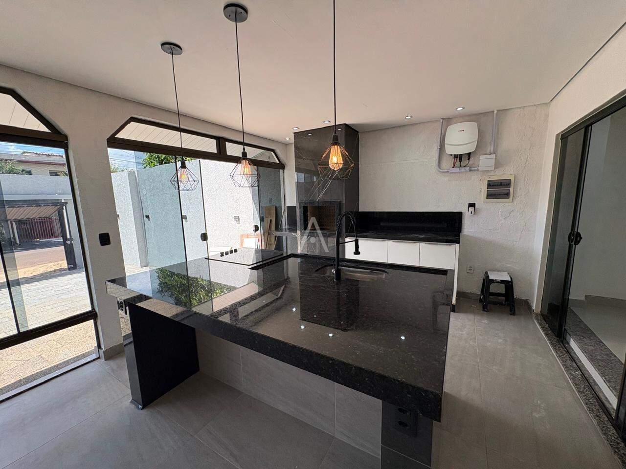 Casa Residencial para à venda no Bairro SANTA FELICIDADE em CASCAVEL: