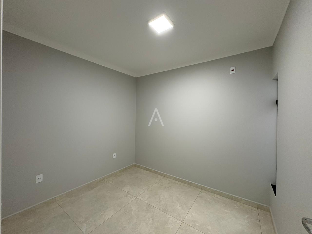 Casa Residencial para à venda no Bairro FLORESTA em CASCAVEL: 