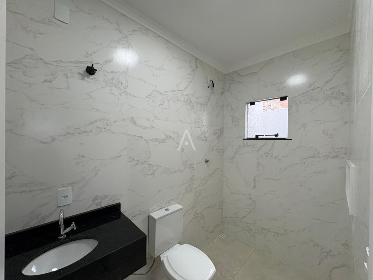 Casa Residencial para à venda no Bairro FLORESTA em CASCAVEL: