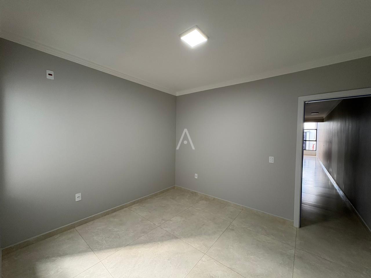 Casa Residencial para à venda no Bairro FLORESTA em CASCAVEL: