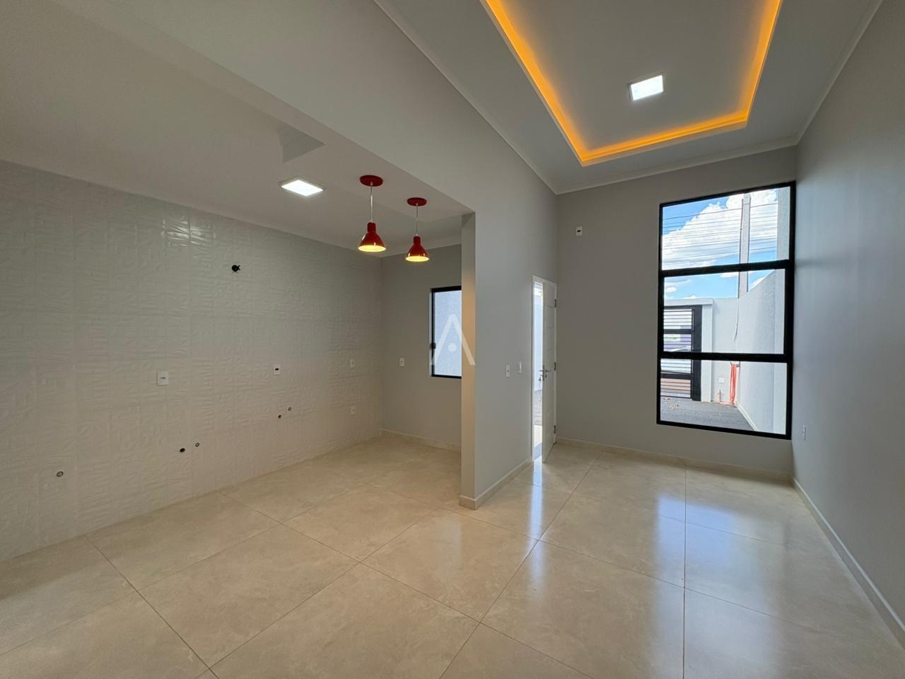 Casa Residencial para à venda no Bairro FLORESTA em CASCAVEL: