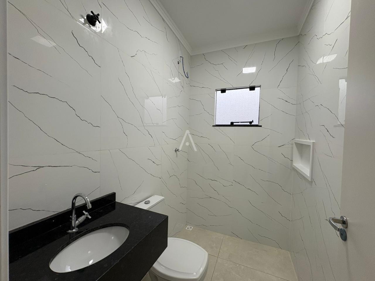 Casa Residencial para à venda no Bairro FLORESTA em CASCAVEL: