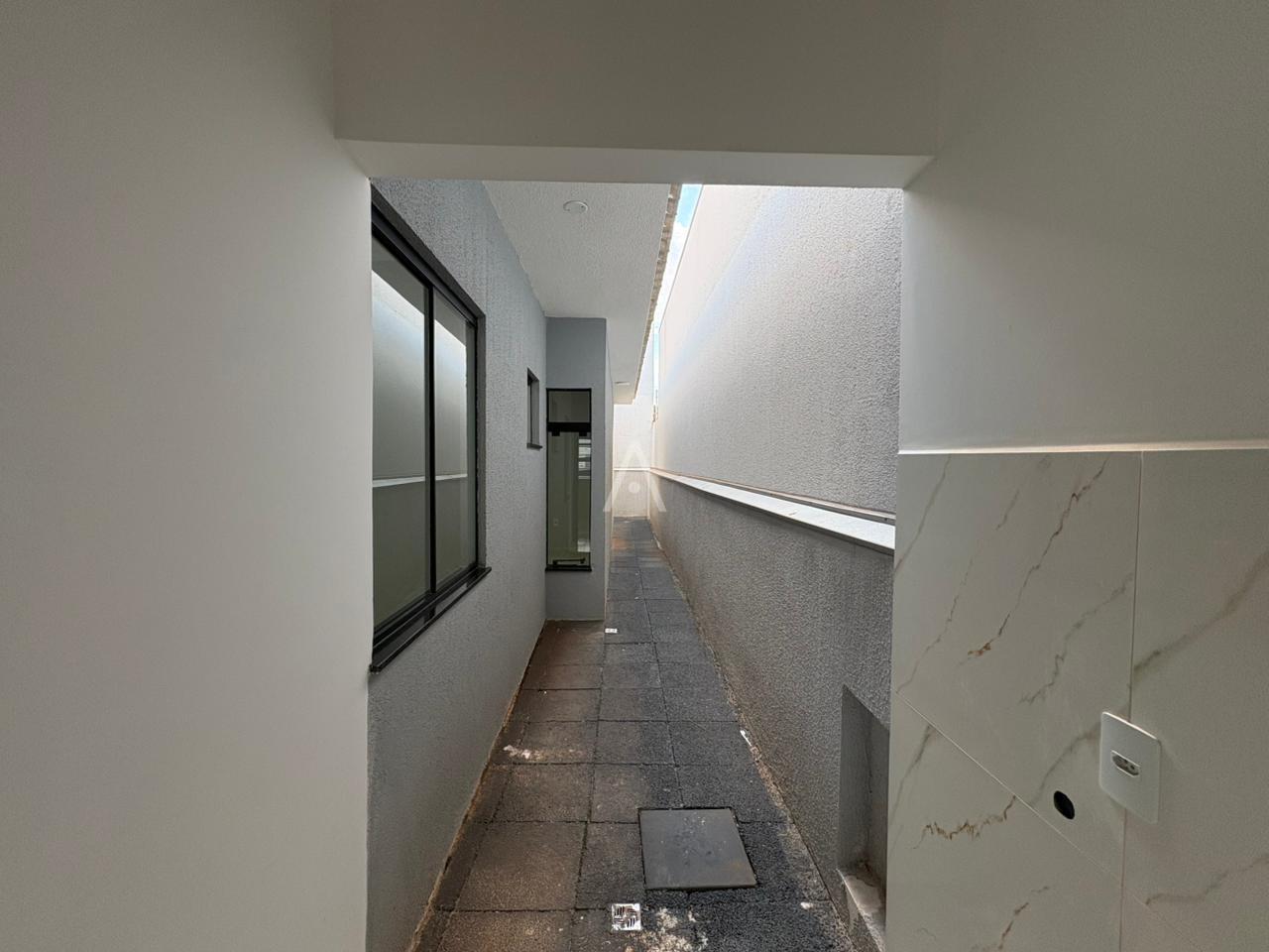 Casa Residencial para à venda no Bairro FLORESTA em CASCAVEL: