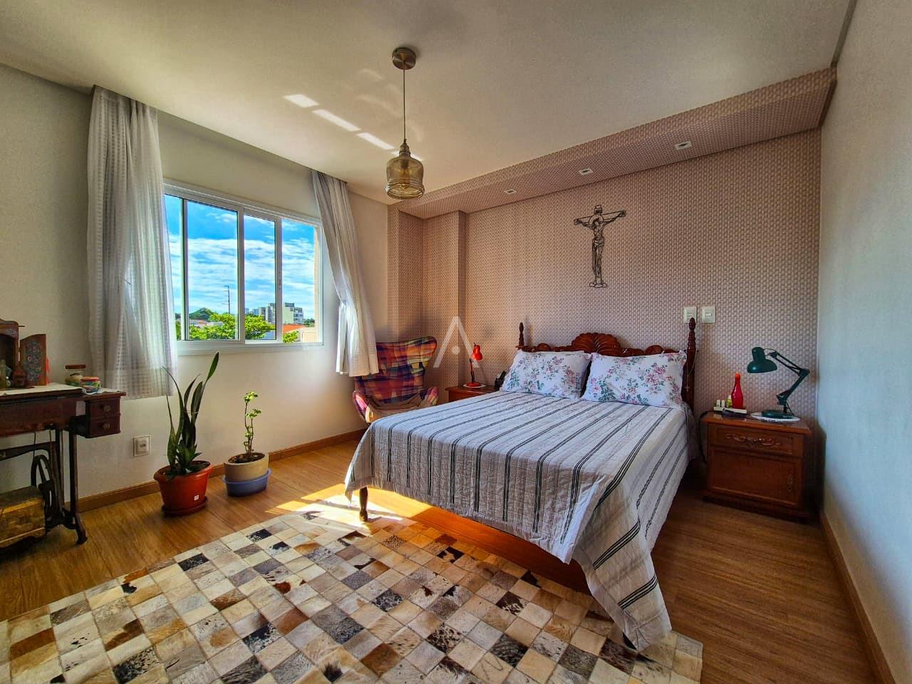 Apartamento para à venda no Bairro COQUEIRAL em CASCAVEL: 