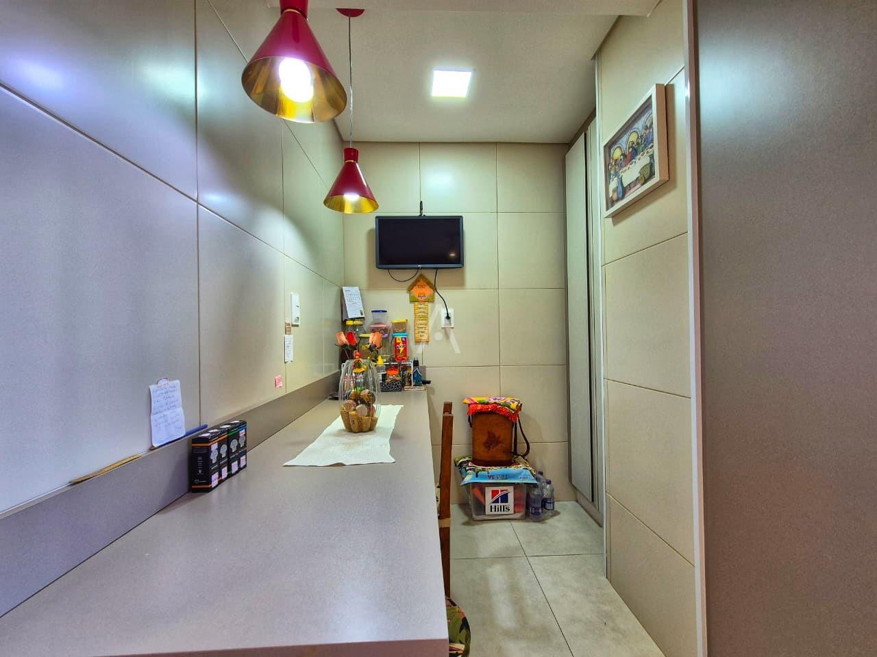 Apartamento para à venda no Bairro COQUEIRAL em CASCAVEL: 