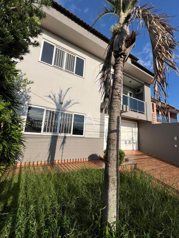 Sobrado para à venda no Bairro PERIOLO em CASCAVEL: 