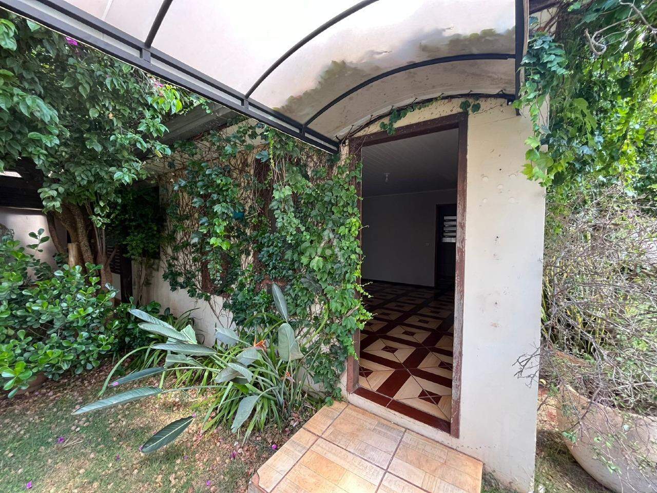 Casa Comercial para para aluguel no Bairro CENTRO em TOLEDO: 