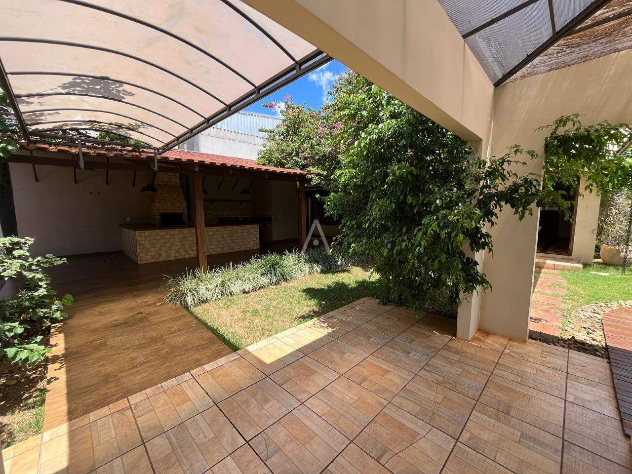 Casa Comercial para para aluguel no Bairro CENTRO em TOLEDO: 