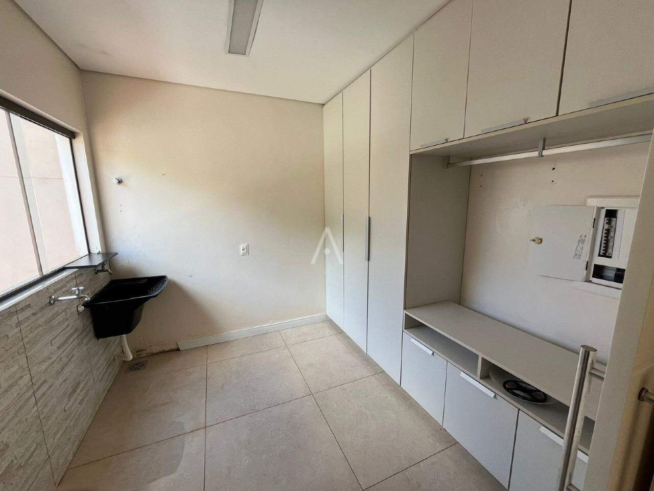 Casa Comercial para para aluguel no Bairro CENTRO em TOLEDO: 