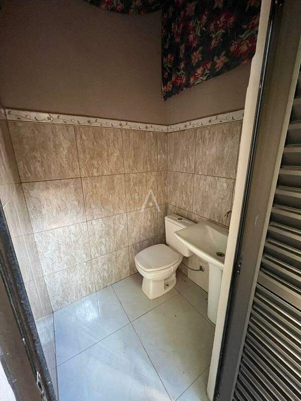 Casa Comercial para para aluguel no Bairro CENTRO em TOLEDO: 