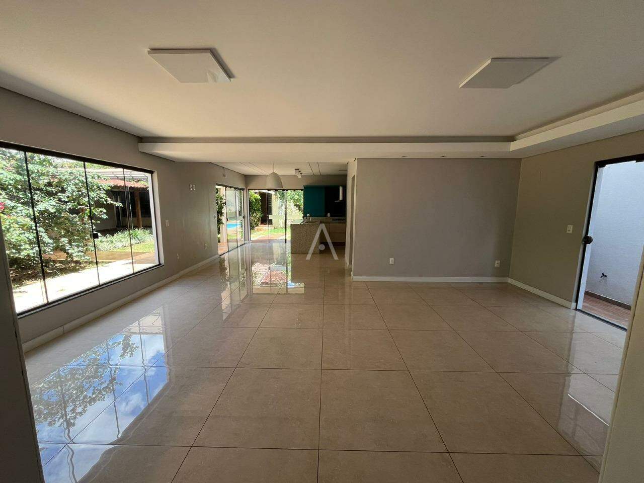 Casa Comercial para para aluguel no Bairro CENTRO em TOLEDO: 