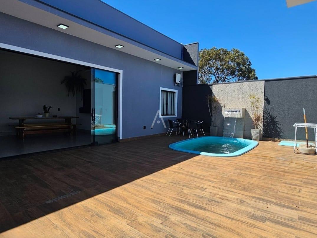 Casa Residencial para à venda no Bairro JARDIM PANORAMA em TOLEDO: 