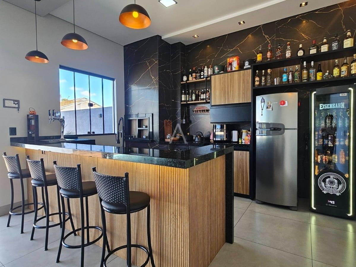 Casa Residencial para à venda no Bairro JARDIM PANORAMA em TOLEDO: 