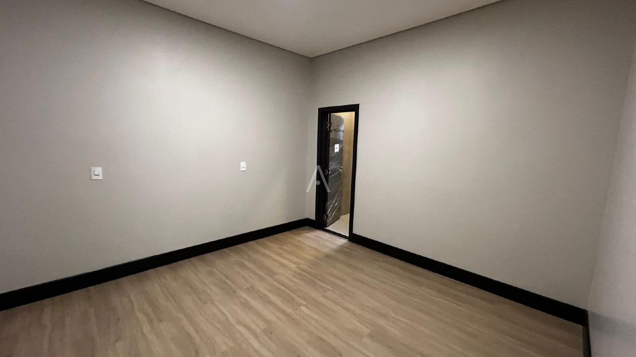 Casa Residencial para à venda no Bairro CANADA em CASCAVEL: