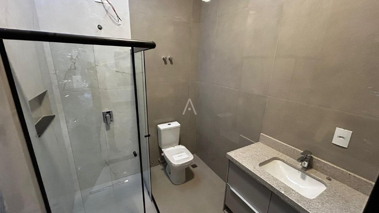 Casa Residencial para à venda no Bairro CANADA em CASCAVEL: