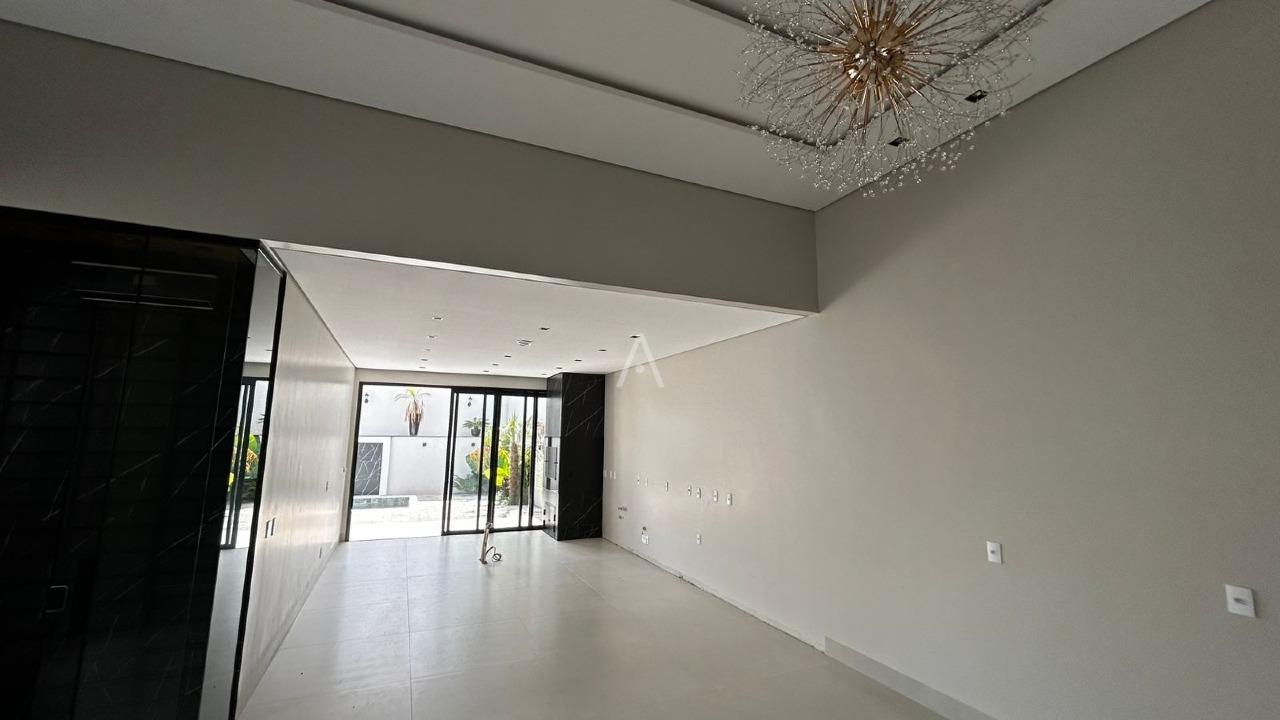 Casa Residencial para à venda no Bairro CANADA em CASCAVEL: