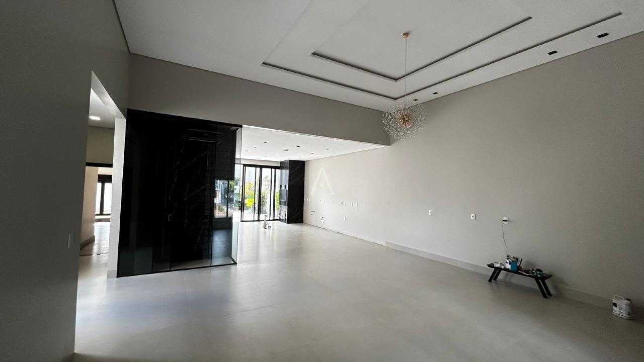 Casa Residencial para à venda no Bairro CANADA em CASCAVEL: 