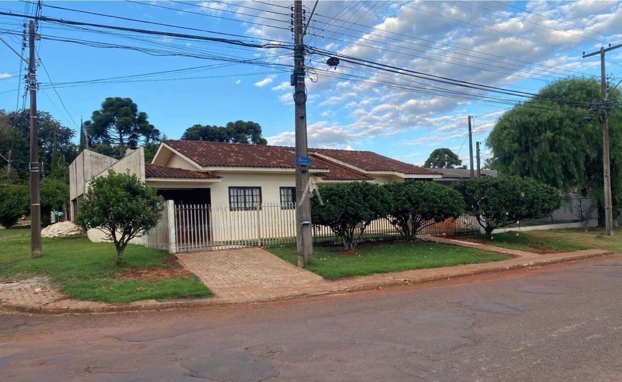 Casa Residencial para à venda no Bairro COUNTRY em CASCAVEL: 