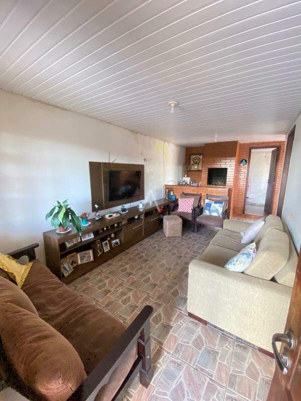 Casa Residencial para à venda no Bairro COUNTRY em CASCAVEL: Sala 1