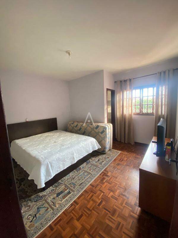 Casa Residencial para à venda no Bairro COUNTRY em CASCAVEL: 