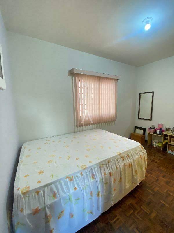 Casa Residencial para à venda no Bairro COUNTRY em CASCAVEL: dormitório 1