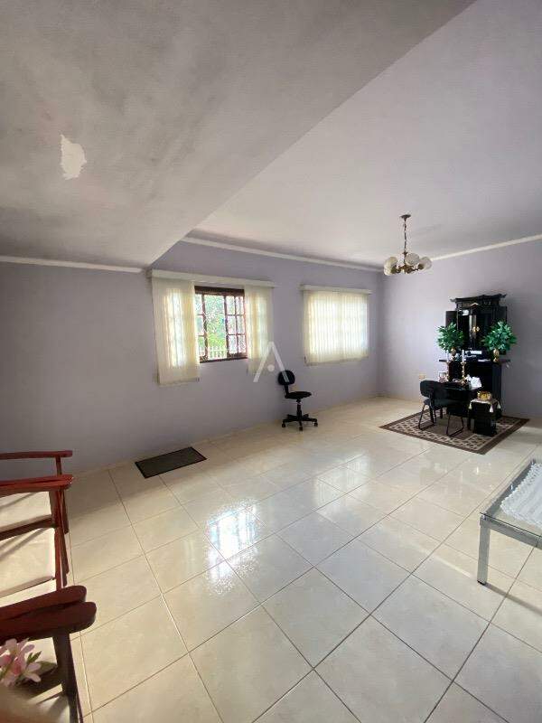 Casa Residencial para à venda no Bairro COUNTRY em CASCAVEL: 