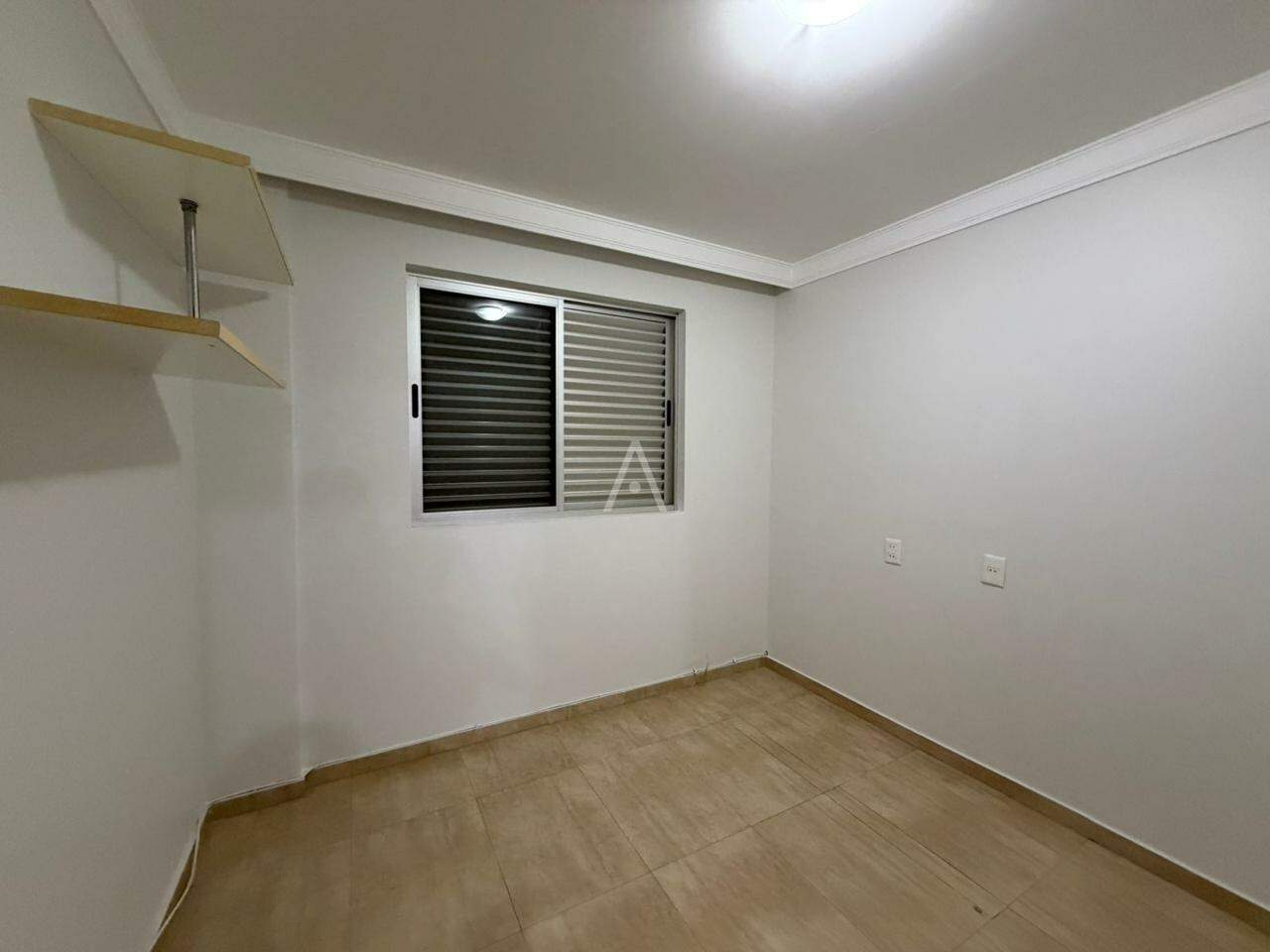 Apartamento para para aluguel no Bairro CENTRO em CASCAVEL: 