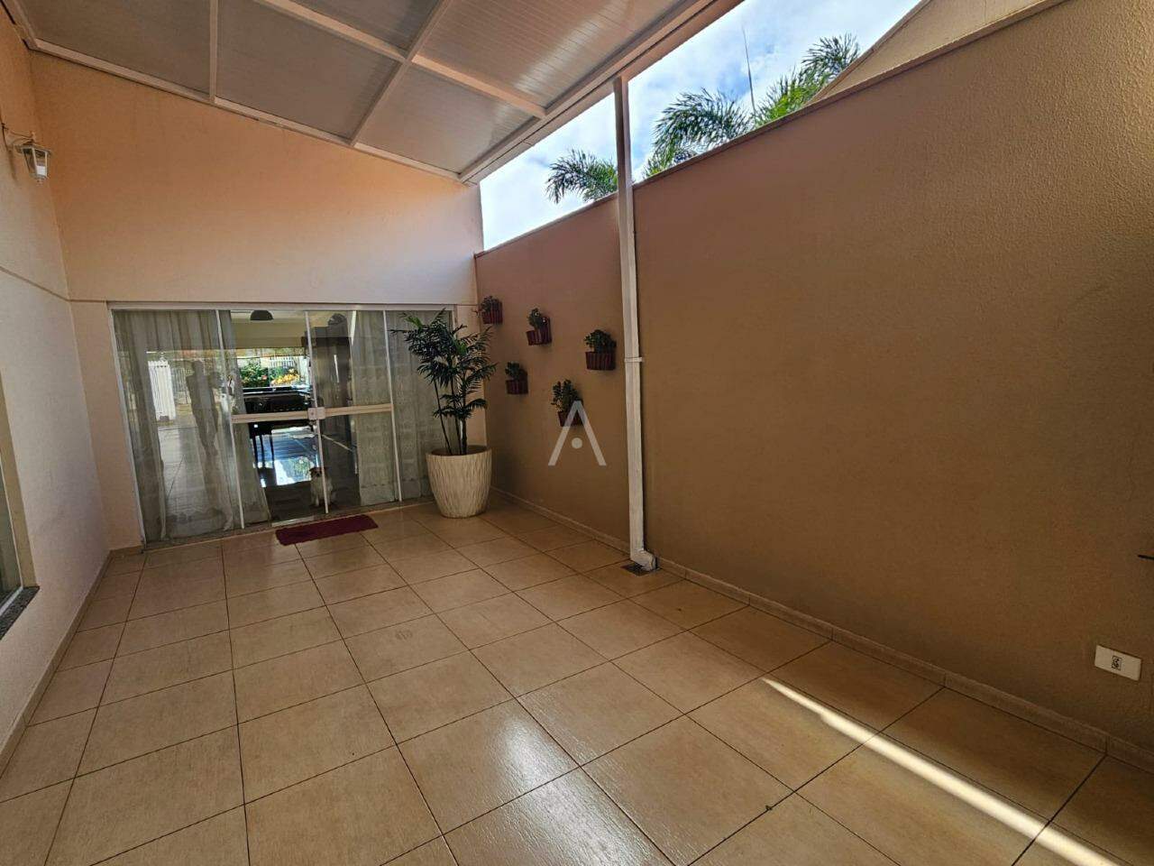 Casa Residencial para à venda no Bairro PACAEMBU em CASCAVEL: 